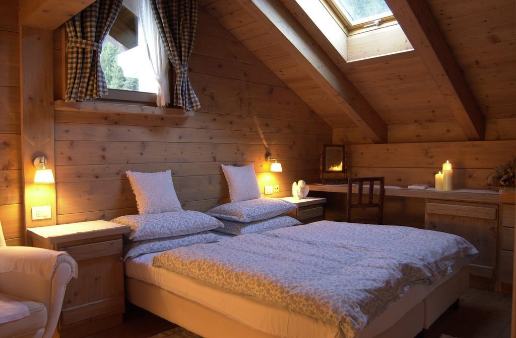 Hotel Baita Fiorita Санта-Катерина-Вальфурва Екстер'єр фото