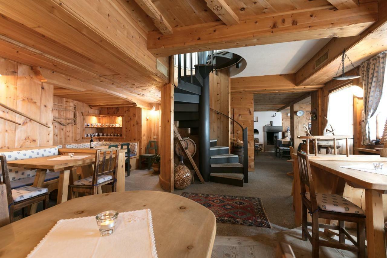 Hotel Baita Fiorita Санта-Катерина-Вальфурва Екстер'єр фото